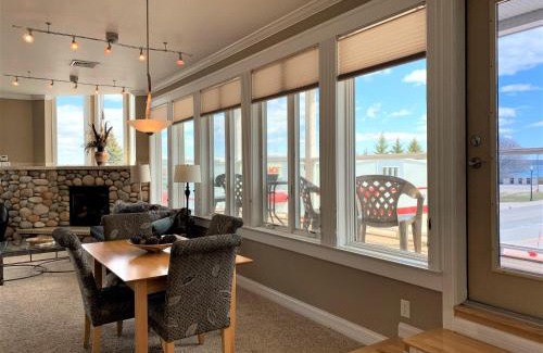 St Ignace Apartment | Discover Pier Harbor #2: Family-Friendly & 4-Star Rated