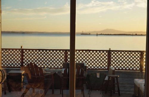Vallejo House | Relax at Pier on the Bay - Family-Friendly Getaway