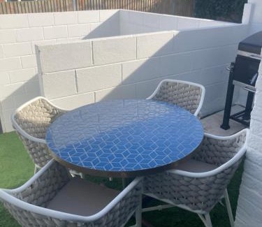 Hopton House | Relax at Pier Plain By The Sea: Pet-Friendly Retreat