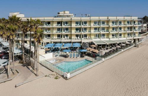 Imperial Beach Hotel | Beachfront Bliss at Pier South Resort, Autograph Collection