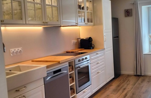 Roscoff House | Ideal Retreat at Pierre Near Beaches and Center in Roscoff