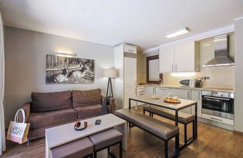 Bordes d'Envalira Apartment | Discover Pierre & Vacances Andorra Bordes d'Envalira Hotel