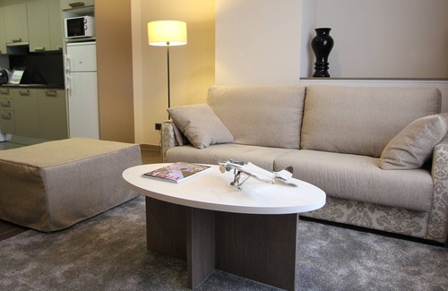 Sants-Badal Apartment | Discover Pierre & Vacances Barcelona Sants with Ocean Views