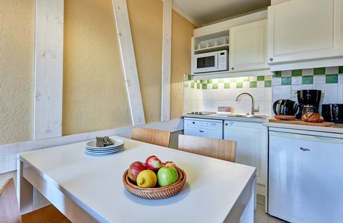 Deauville City Centre House | Relaxing Ocean View Stay at Pierre & Vacances Résidence Les Embruns