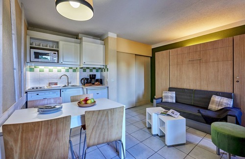 Deauville City Centre House | Relaxing Ocean View Stay at Pierre & Vacances Résidence Les Embruns