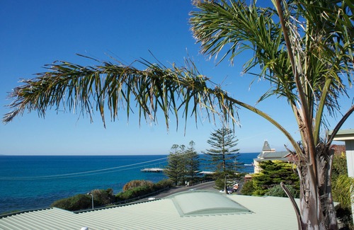 Lorne Apartment | Exceptional PierView Apartments: Family-Friendly Retreat