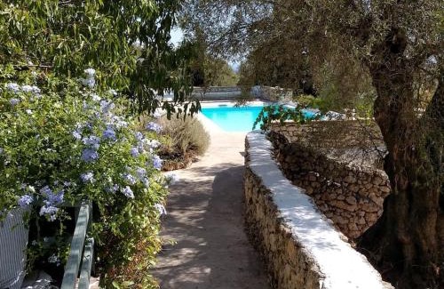 Korithi Villa | Pet-Friendly Retreat at Pietra Bianca: Rated 10/10!