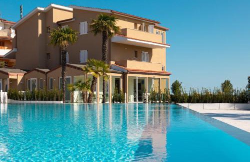 Marcelli Hotel | Discover the Beachfront Pietra Bianca Hotel with Ocean Views