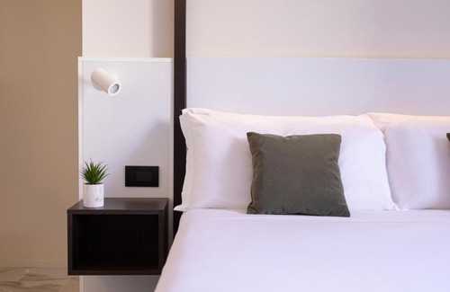 Marcelli Hotel | Discover the Beachfront Pietra Bianca Hotel with Ocean Views