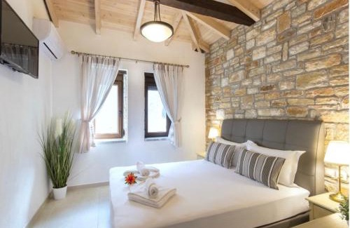 Skala Potamias Apartment | Delight in Pietra e Mare: Pet-Friendly 4-Star Retreat