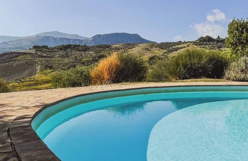 Torre de' Passeri Apartment | Pietra Pizzuta Country House "Maiella" in the heart of Abruzzo. 1 pool