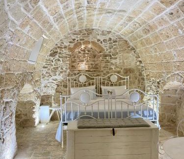 Modugno Hotel | Elegant Pietrabianca Suite - Guest Rated 10/10 Experience
