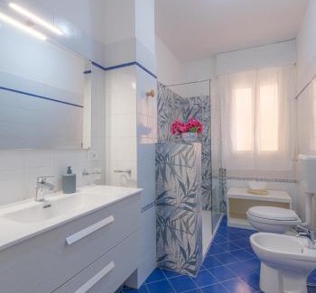 Pozzallo House | Beautiful Oceanfront Oasis at Pietrenere39 for Families
