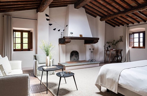 Radda in Chianti Hotel | Elegant Pieve Aldina Relais & Chateaux with Pool and Spa