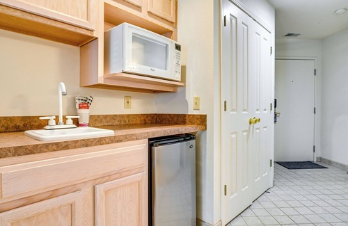 Pigeon Apartment | Discover Pigeon Studio, Steps from Saginaw Bay Waterfront!