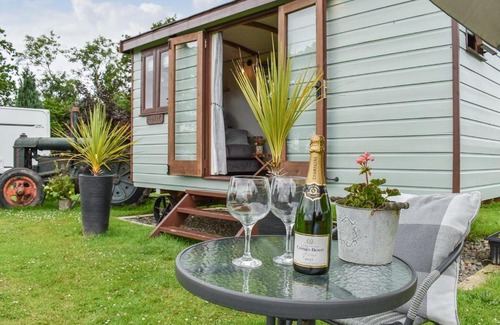Beaworthy House | Comfortable Stay at Piglet - Pet and Child Friendly Retreat