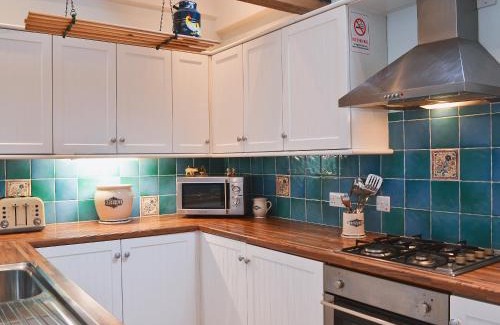 Pontesbury House | Pet-Friendly Retreat at Piglets Place - Rated 9.6/10