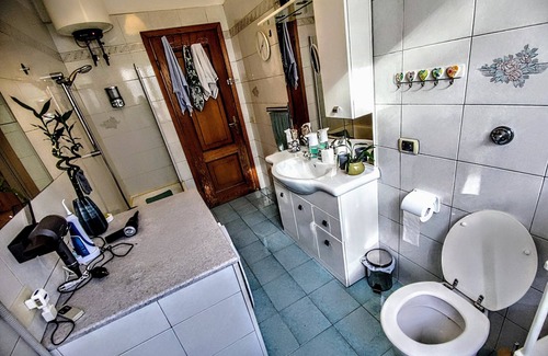 Casal Bertone House | Convenient Room Near Termini, Colosseum & Vatican City