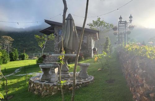 La Laguna Other | Delightful PIKA CABINS 2: Pet-Friendly & Family Approved