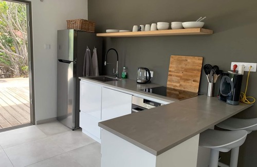 Jan Thiel Apartment | Modern Pikaflor Apartment in Jan Thiel with Breakfast Included