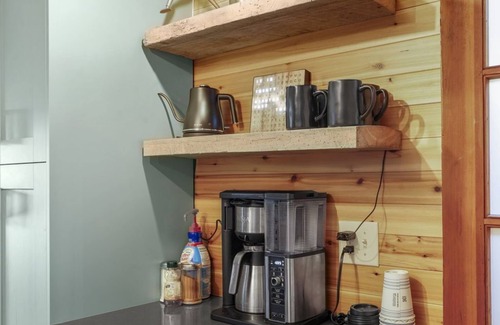 Florissant House | Pet-Friendly Pikes Peak A-Frame Retreat with Hot Tub & Views