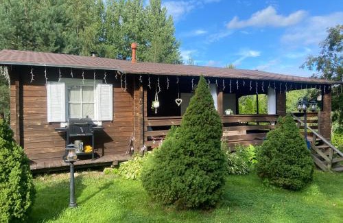 Laheda House | Pet-Friendly Retreat at Pikkjärve puhkemaja with Hot Tub