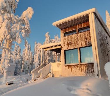 Syote Apartment | Elegant Pikkuhukka: 4-Star Stay with Breakfast & Hot Tub
