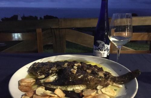 Mutriku House | Cozy Pikua Landetxea with Oceanfront Dining & Views