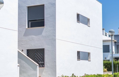 Pilar de la Horadada Apartment | Pilar Palms Penthouse: Oceanfront Stay with 2 Pools