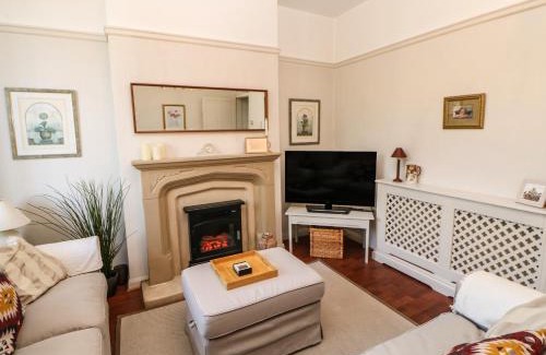 North Bitchburn House | Discover Pilgrim Cottage: Family-Friendly 4-Star Retreat