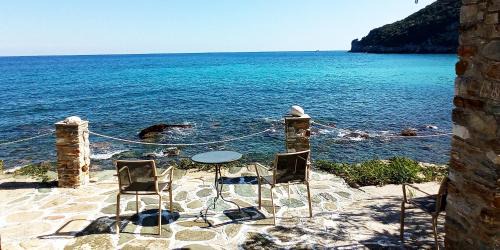 Keramidi House | Pet-Friendly Pilion House by the Aegean Sea with Ocean View