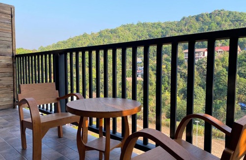 Thong Pha Phum House | Discover PilokMyhome: Family-Friendly Retreat in Mine Pit