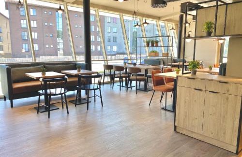 Aviapolis Hotel | Comfortable Pilot Airport Hotel: Pet-Friendly & Family Welcoming