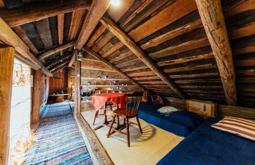 Valmiera Other | Comfortable Glamping at Pilsētas Glempings - Šķūņaugša