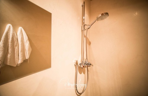 Sankt Anton am Arlberg Cabin | Guest Rated 10/10: Piltriquitron Lodging in St. Anton
