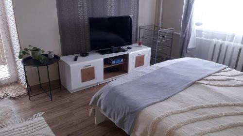 Voru Apartment | Budget-Friendly Pilve Apartment with Pool & Child Care