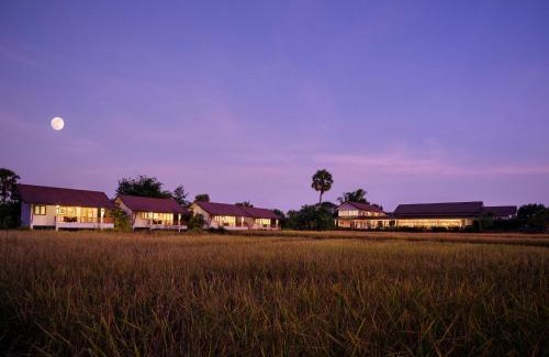 Sakhrai Resort | Discover Pimali Resort & Training Centre: Oceanfront Retreat