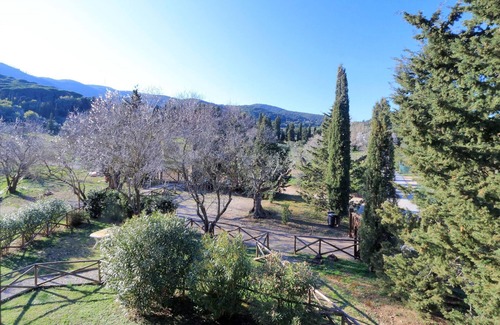 Porto Ercole Apartment | Welcoming Pimpinnacolo 21: Family-Friendly & Pet Friendly