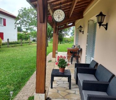 Marmande Apartment | Exceptional Stay at Pin Parasol with Family-Friendly Amenities