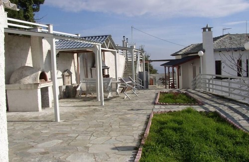 Pinakates House | Experience Authentic Pelion at Pinakates' Big House