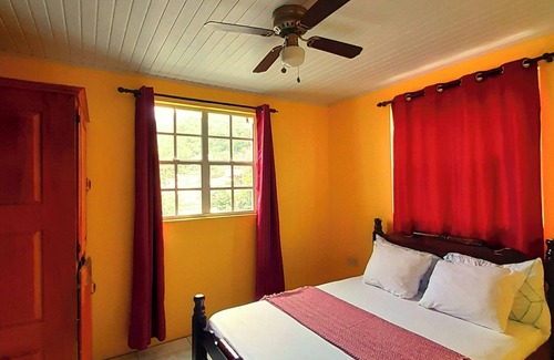 Loubiere Apartment | Family-Friendly Getaway at Pinard's Vacation Home Apt 4