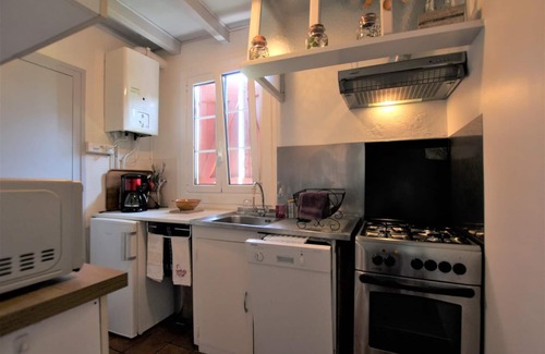 La Bastide-Clairence House | Discover Pinchat: Family-Friendly Stay in LA Bastide-Clairence