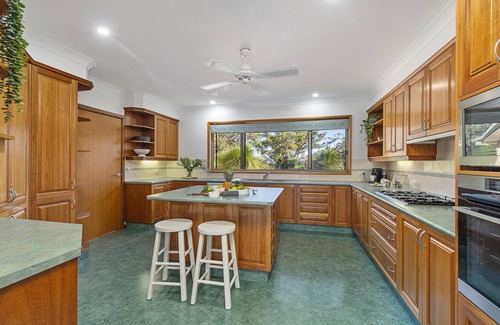 Dunbogan House | Seascape @ 19 Pindari Drive: Ocean Views & Family Comfort