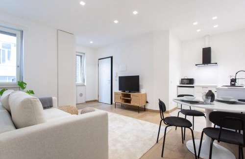 Tricolore Apartment | Pet-Friendly Pindemonte 2: Guest Rated at 9.4/10