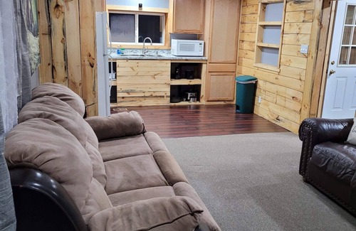 Johannesburg House | Discover Pine Acres Getaway: Family Fun & Relaxation Awaits