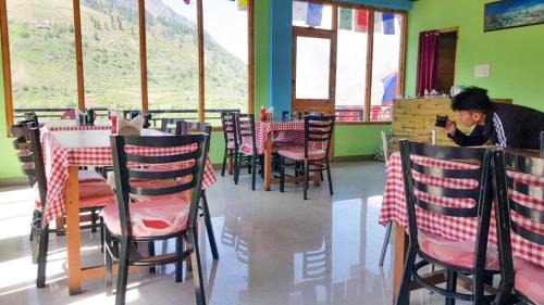 Keylong Hotel | Top-Rated Pine Corn Guest House with Family-Friendly Dining
