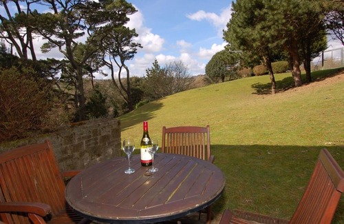 Maenporth Cottage | Discover Pine Cottage: Holiday Retreat with Pool in Falmouth