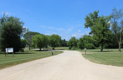 Clare Other | Discover Pine Country Camping Resort with Pool & Kitchen Access
