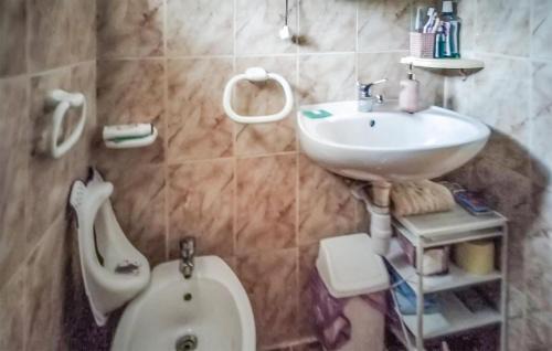 Municipality of Gracac House | Family-Friendly Stay at Pine Hill Holiday House