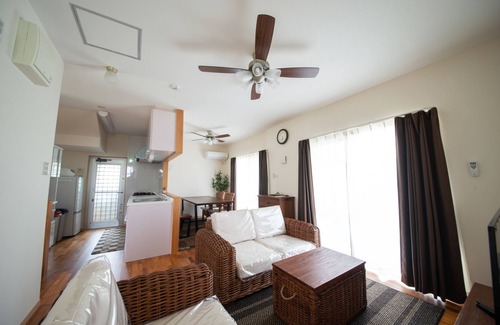 Taketomi-jima Taketomi-cho House | Relax at Pine House in Ishigaki with Oceanfront Views